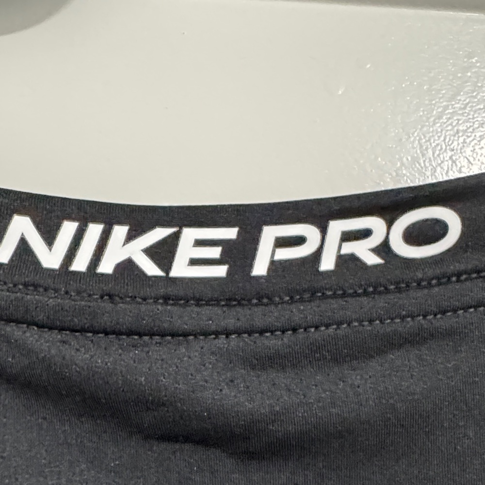Nike Men's Black Short Sleeve Athletic Tee - Men’s XL - Picture 5 of 5